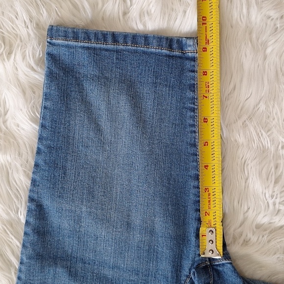 The Children’s Place Girls Denim Skimmer Shorts - Picture 14 of 15